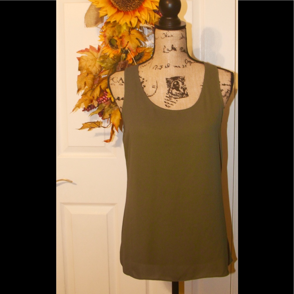 Gently Worn Express Back Split Green Silk Tank - image 1